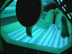 日焼けサロン！店長による盗撮映像流出4時間76人　サンプル画像12